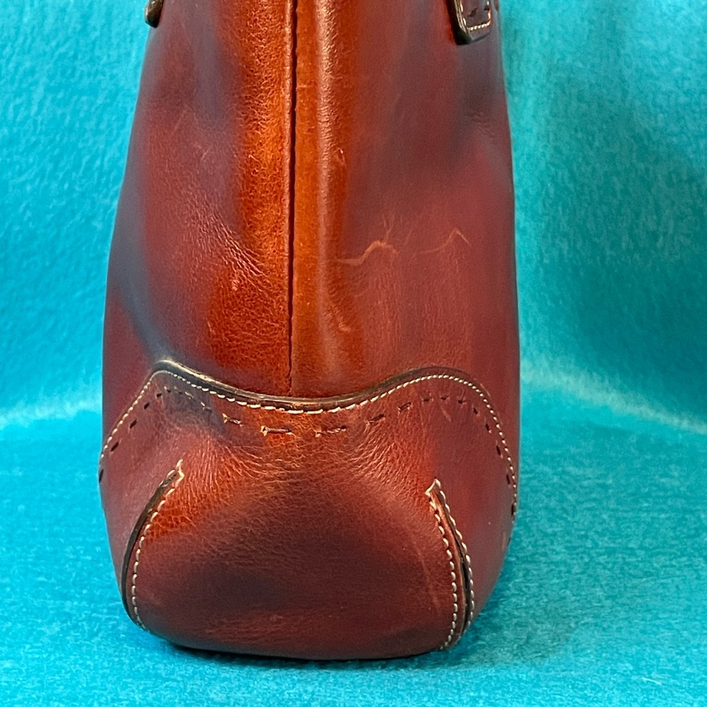๐ Fossil Vintage Leather Handbag. Brown with Double Carrying Handles. ๐ - Picture 5 of 13